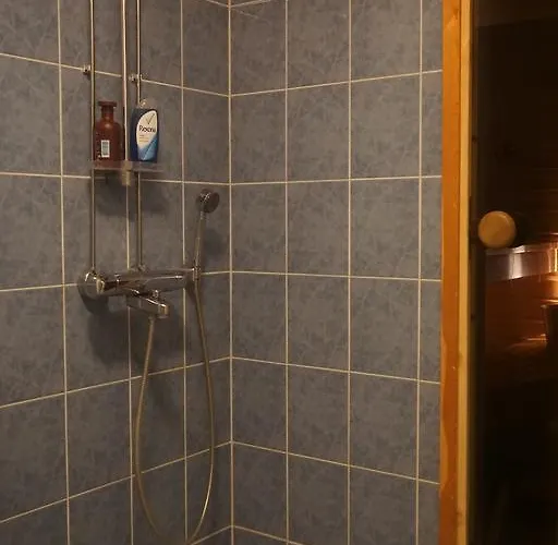 婉哈帕皮菈小屋式酒店 *